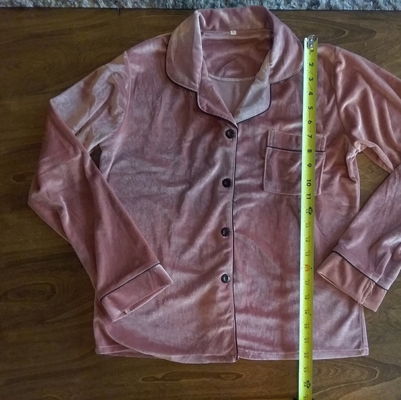 SHEIN Velvet Blush Pajamas ☺ 💤 Size Small - Picture 5 of 16